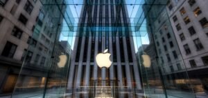 Read more about the article Apple Shifts iPhone Production to India to Navigate Trade Challenges