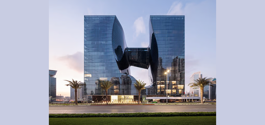 Read more about the article Dubai’s ‘Ice Cube’ Penthouse Blends Minimalism with Nature-Inspired Luxury